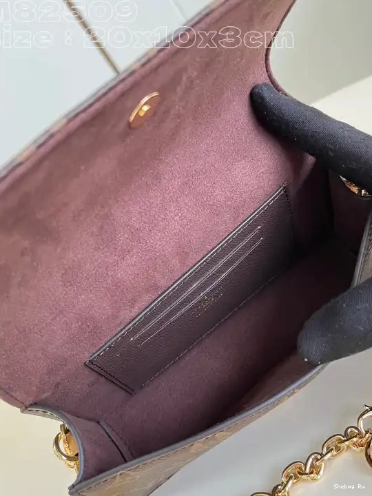Chain VUITTON On Lily LOUIS Wallet 0704